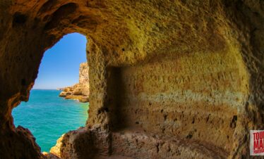 Scenic day trip to Algarve with Tour Map Portugal, visiting Benagil Cave, Carvoeiro, and Lagos.
