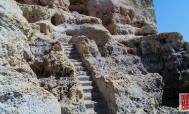 Scenic day trip to Algarve with Tour Map Portugal, visiting Benagil Cave, Carvoeiro, and Lagos.