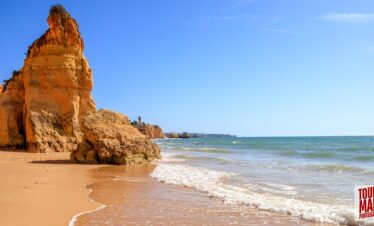 Scenic day trip to Algarve with Tour Map Portugal, visiting Benagil Cave, Carvoeiro, and Lagos.