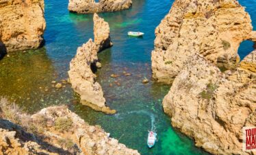 Scenic day trip to Algarve with Tour Map Portugal, visiting Benagil Cave, Carvoeiro, and Lagos.