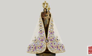 Coastal town of Nazaré, Portugal, known for giant waves and beach views with Tour Map Portugal.