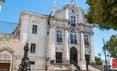 Lisbon City Tour with Tour Map Portugal: Explore famous landmarks, scenic viewpoints, and UNESCO World Heritage sites across Portugal’s vibrant capital